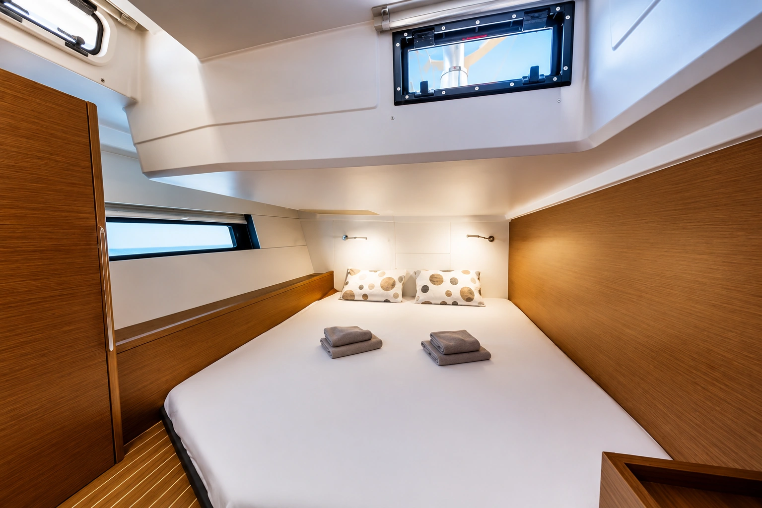 Whistler guest cabin, aft double berth